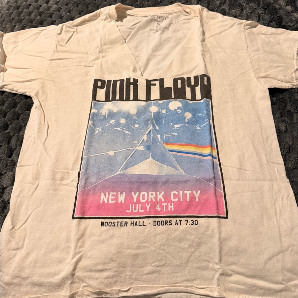 Pink Floyd Cream New York City Graphic Tee
